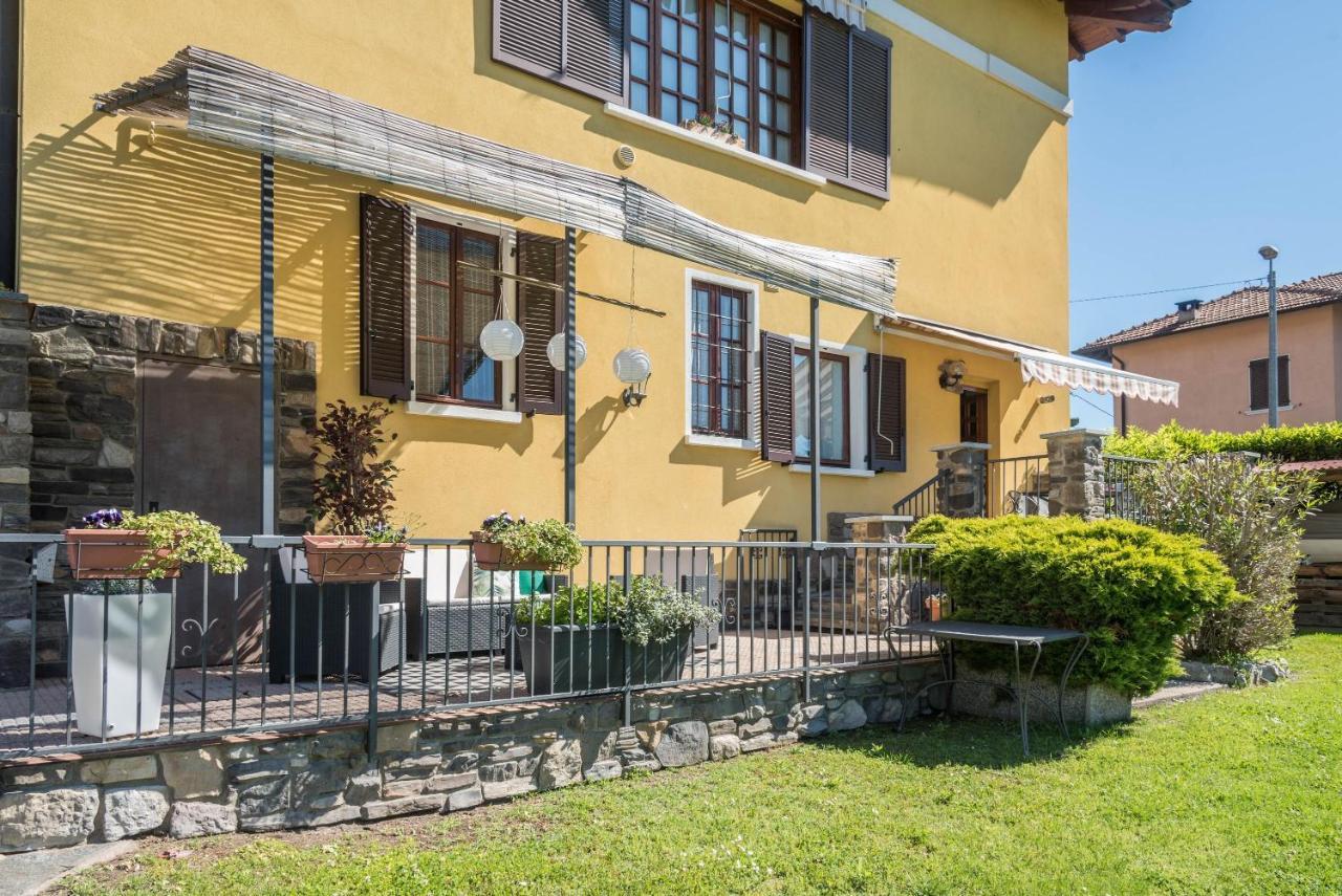 Tinas Yellow Home Leggiuno Exterior photo